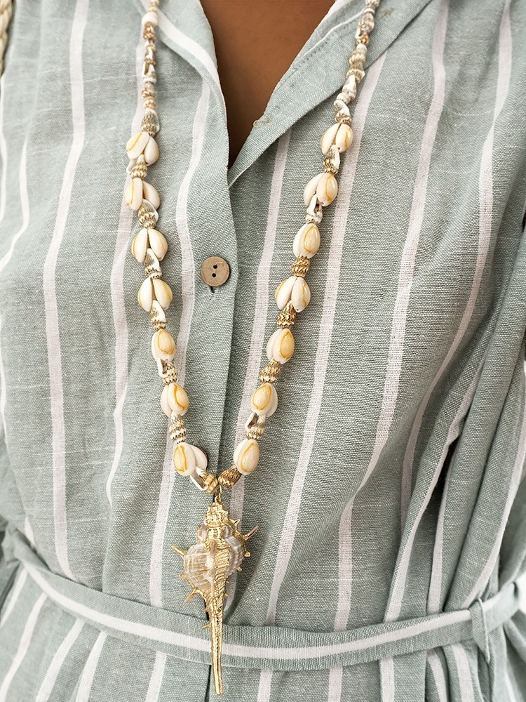 URSULA LONG SEASHELL NECKLACE