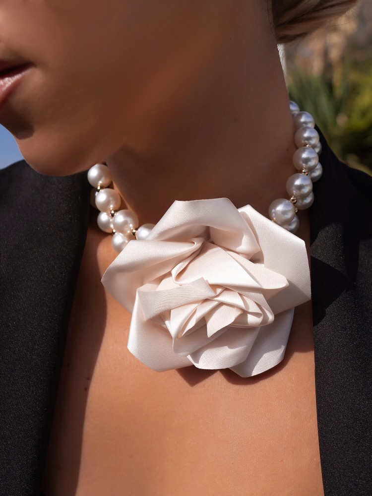 BEIGE FLOWER CHOKER WITH...