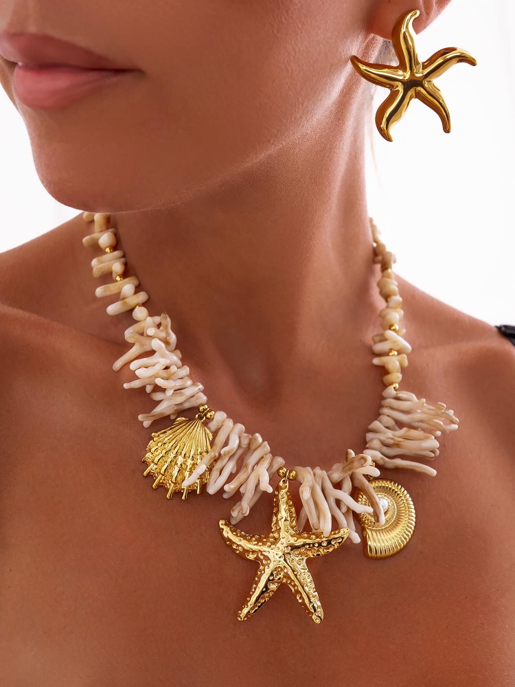BEIGE NECKLACE WITH CORALS...