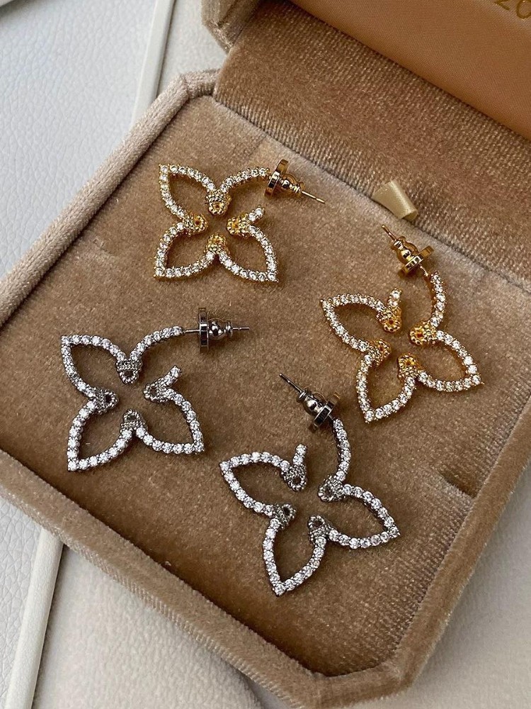 EARRINGS - RICH