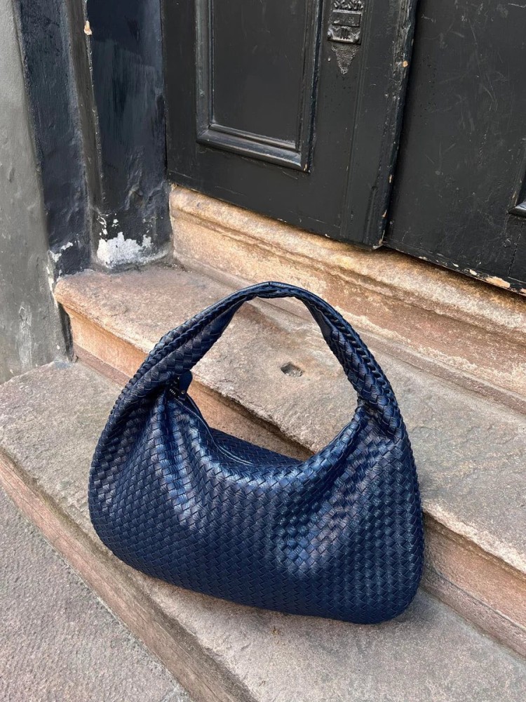 BLUE BAG - EMBER